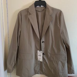 Brand new :  Zara women light blazer